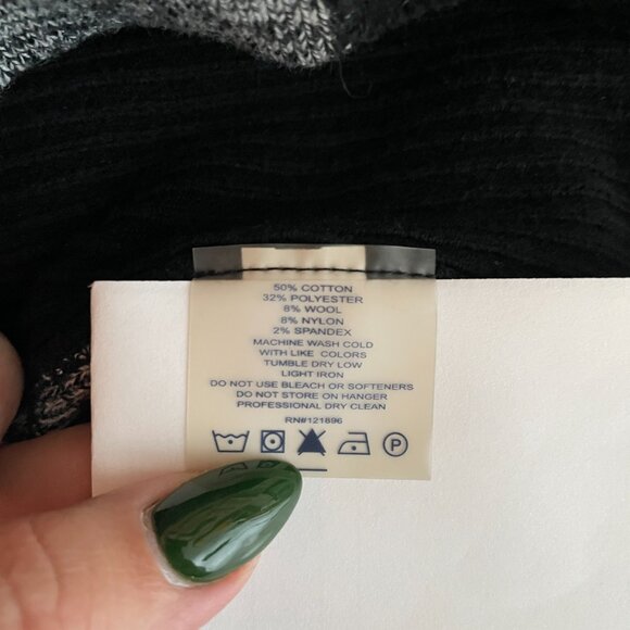 Title Nine Women S Black White Cardigan Sweater Wool Blend Full Zip Athleisure - Picture 8 of 8